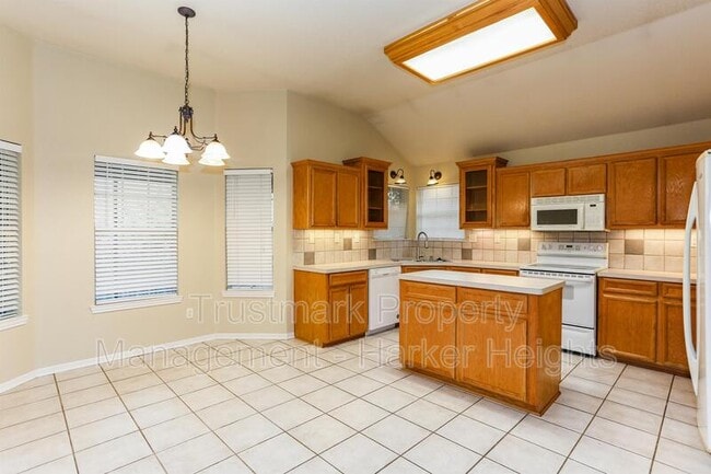 Building Photo - 4505 Vahrenkamp Dr