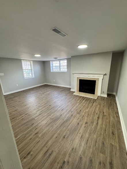 Building Photo - 4101 50th Ave N