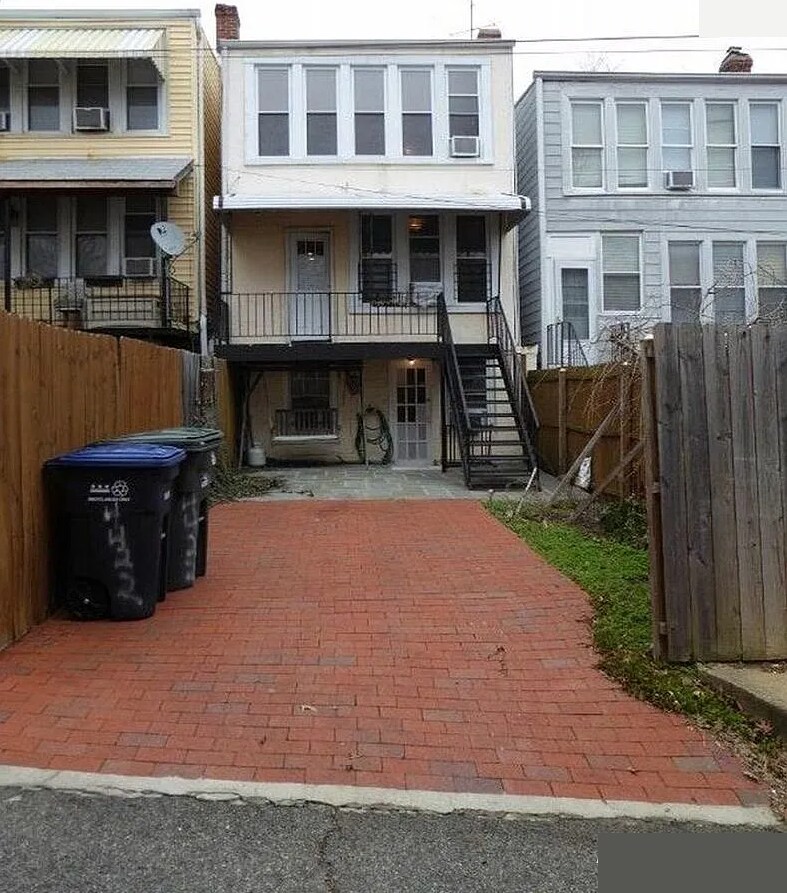 Building Photo - 4422 3rd St NW