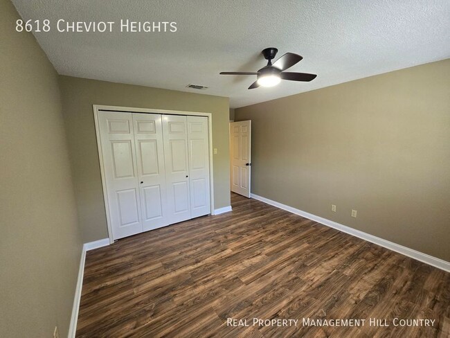 Building Photo - 8618 Cheviot Heights