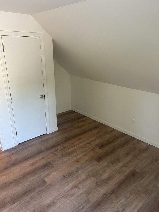 Building Photo - 10 Railroad Square