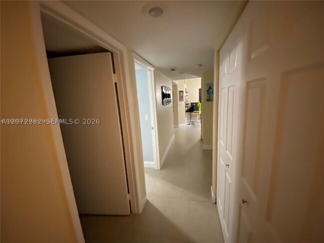 Building Photo - 8806 SW 130th Ct