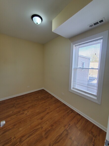 Building Photo - 813 N 23rd Ave