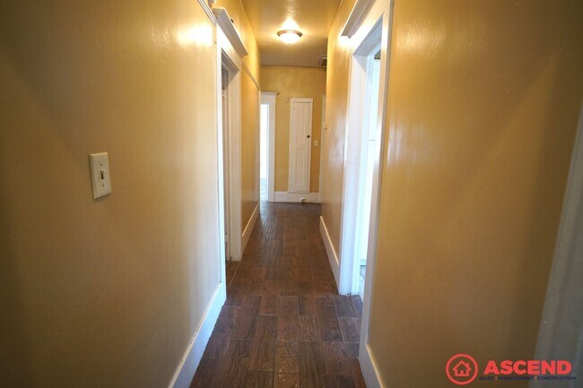 Building Photo - Charming 3BR/2BA Home in the Heart of Downtown Bakersfield