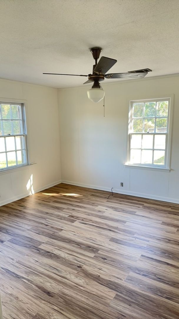 Building Photo - 1423 Barganier Ln