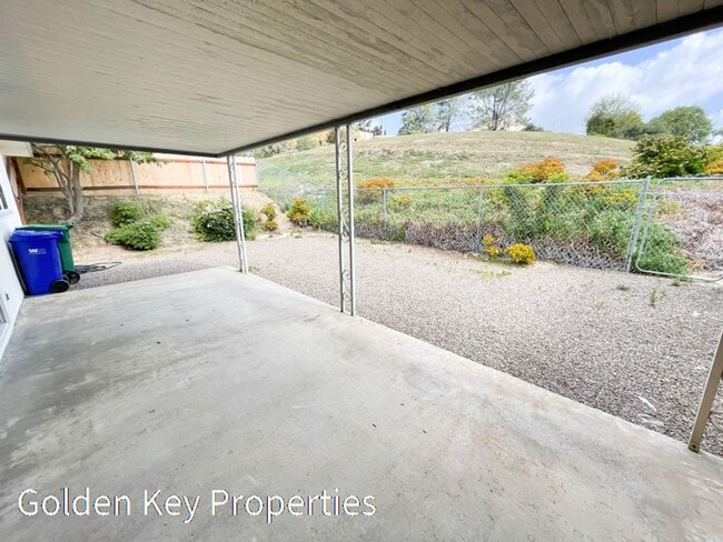 Building Photo - Beautifully remodeled property located in Costa Serena!