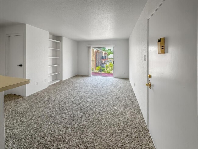Building Photo - 12955 Woodforest Blvd