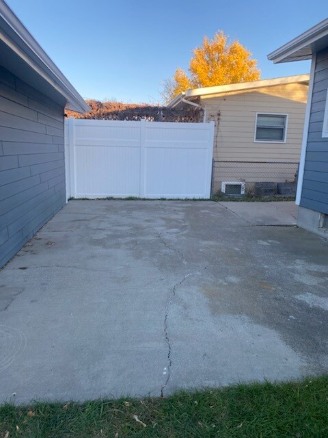 Building Photo - 1617 St Johns Ave