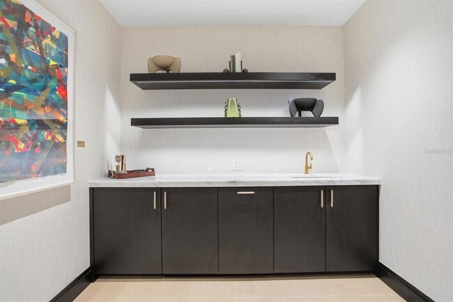 Building Photo - 3015 S Ysabella Ave