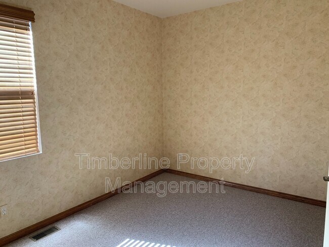 Building Photo - 15581 Lacuna Dr