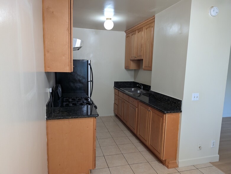 Building Photo - 11927 Iowa Ave