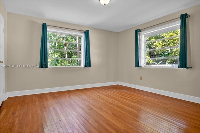 Building Photo - 8775 SW 53rd Ct