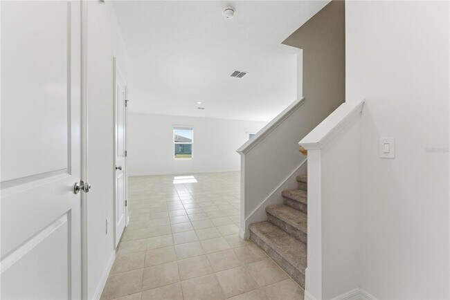 Building Photo - 5670 Nispero Wy