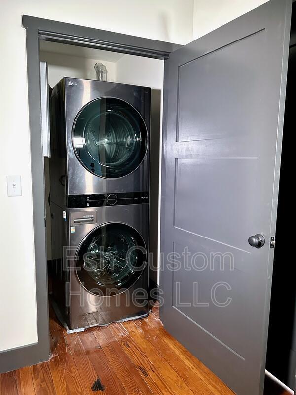 Building Photo - 437 W Grant St