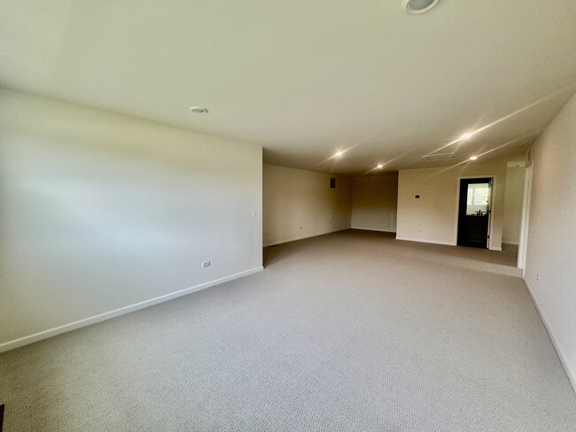 Building Photo - 13412 Belfast Way