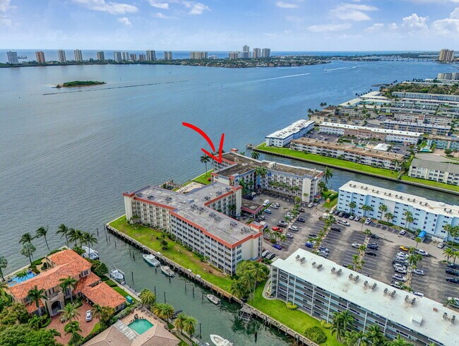 Building Photo - 100 Paradise Harbour Blvd