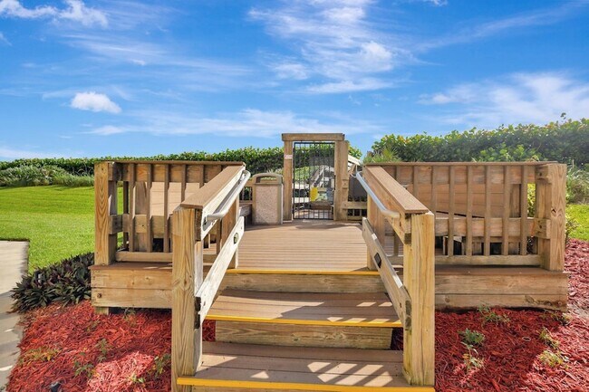 Building Photo - 9500 S Ocean Dr