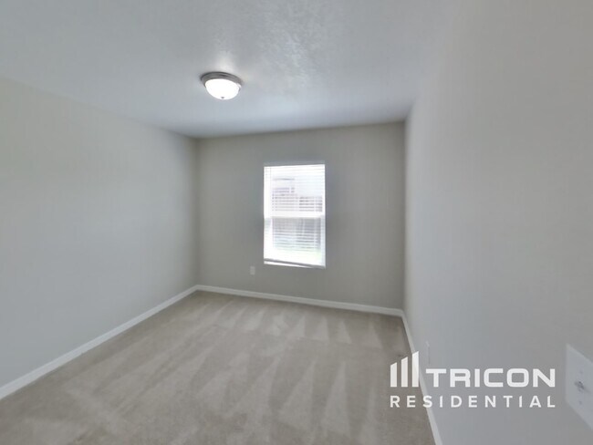 Building Photo - 9467 Northvale St