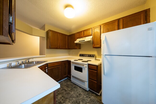 Building Photo - 7451 W 110th St