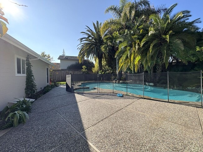 Building Photo - Beautiful Palo Alto Home with In-Law Suite, Central AC & Heated Pool