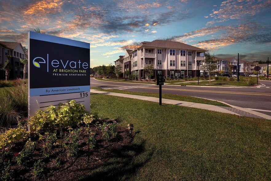 Building Photo - 115 Great Lawn Dr