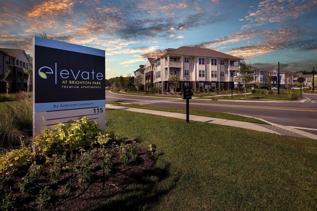 Building Photo - 115 Great Lawn Dr