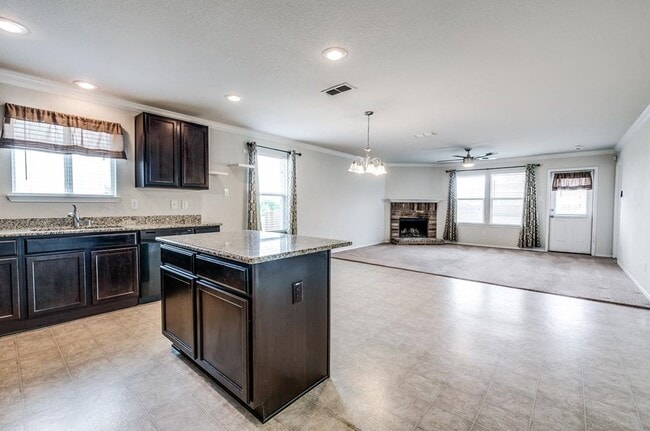 Building Photo - 369 Magma Dr