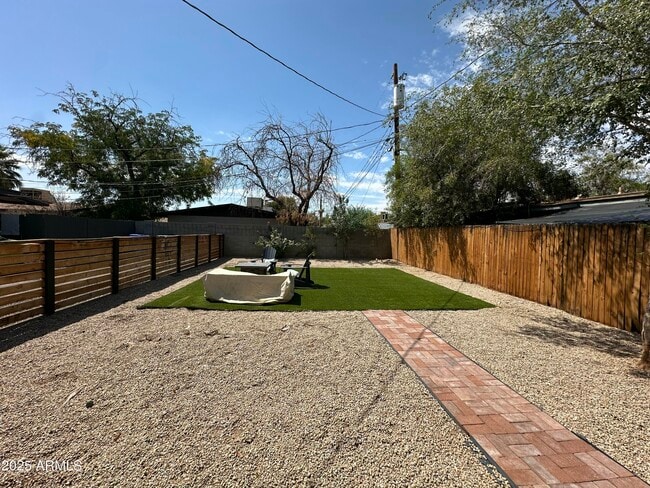 Building Photo - 3116 N 39th St