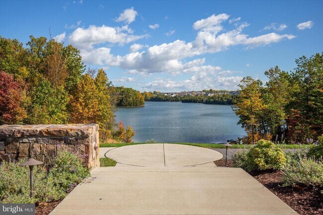 Building Photo - 124 Emperor Dr