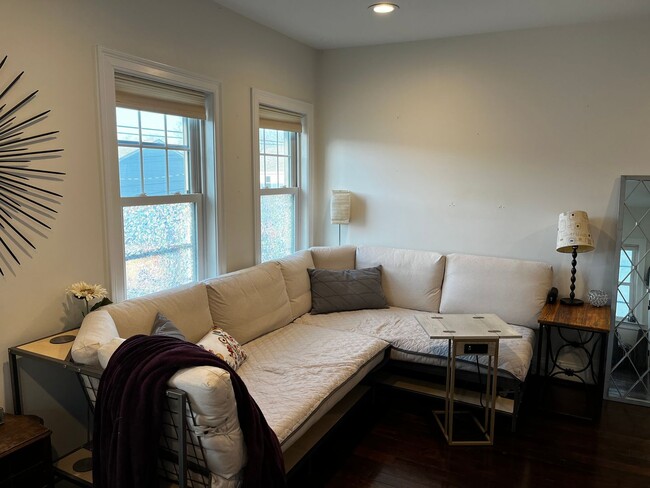 Building Photo - Spacious Condominium– Modern Comfort in th...