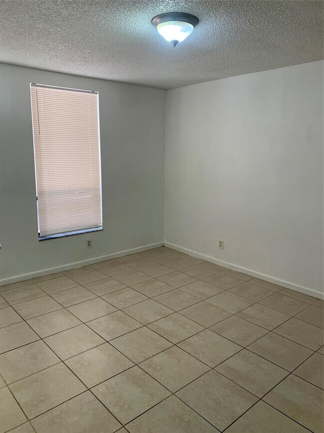 Building Photo - 9630 NW 35th St