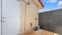 Building Photo - 10460 SW 43rd St