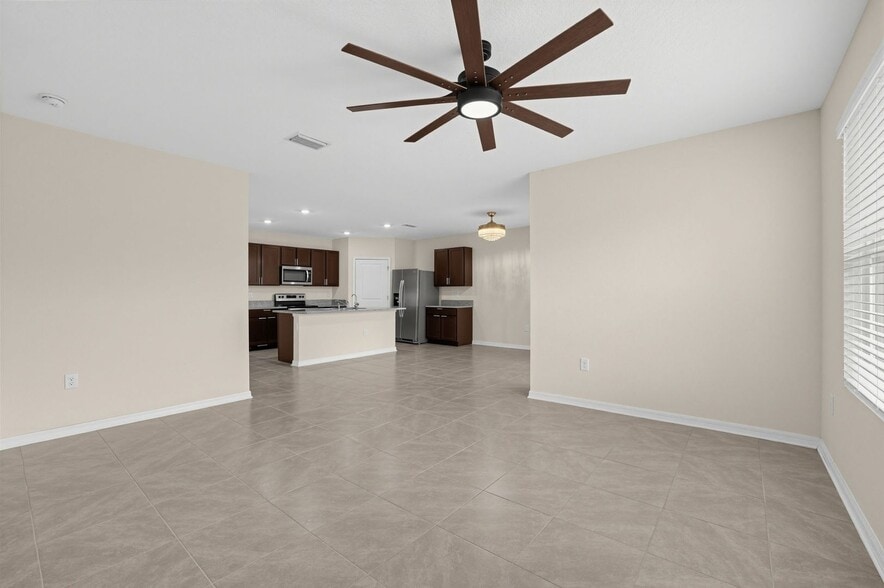 Building Photo - 34311 Jasper Stone Dr
