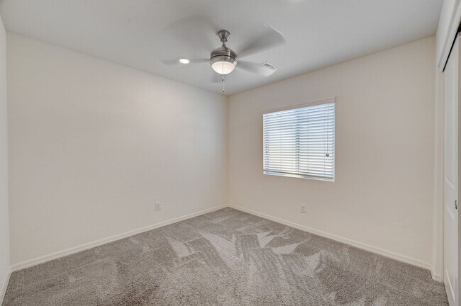 Building Photo - Upgraded 5 bedroom home in Cul-De-Sac!!