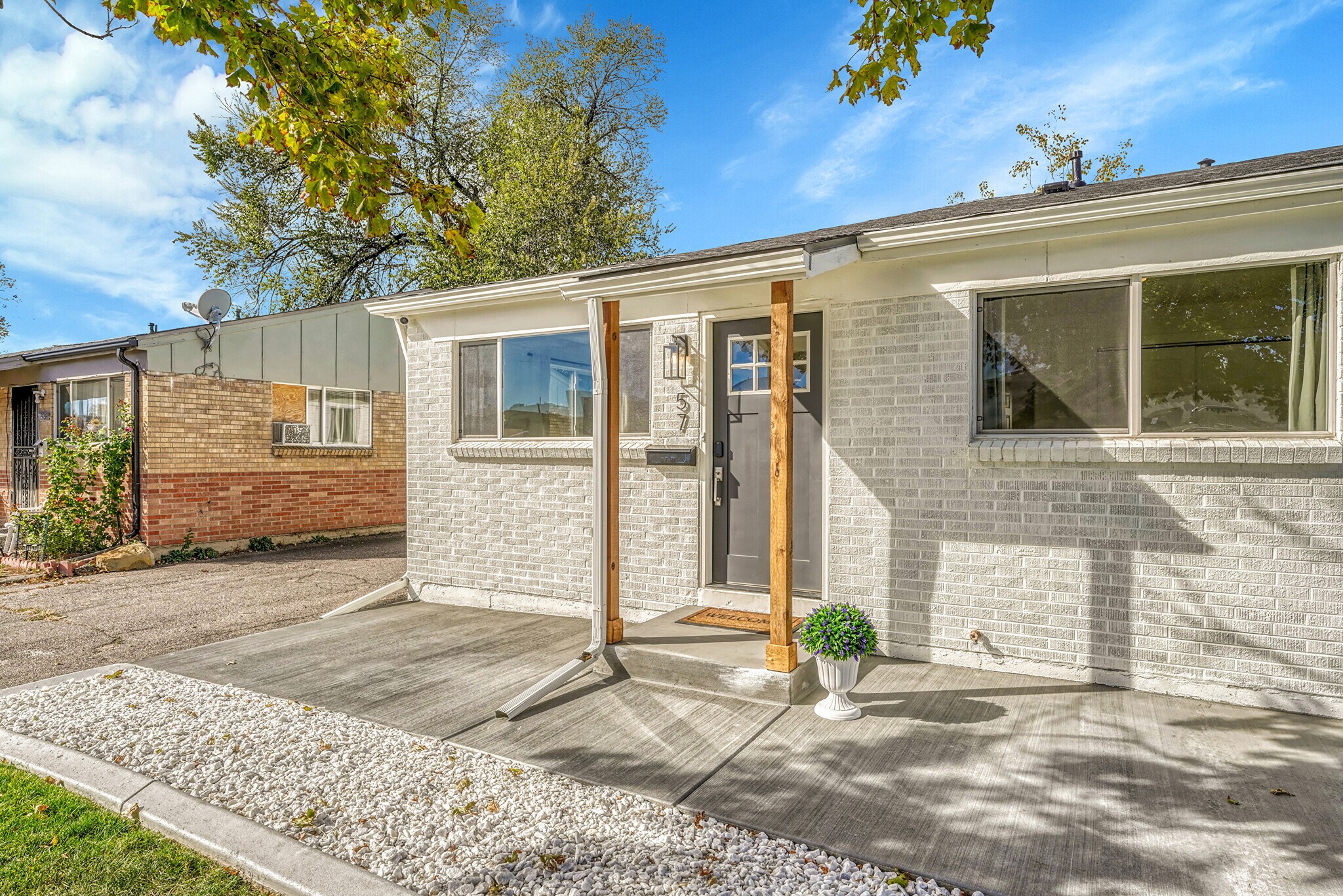 Building Photo - 57 Del Mar Cir