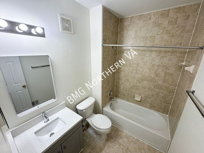 Building Photo - 9508 Walker Way