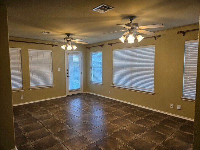 Building Photo - Garden Home in Gated Community