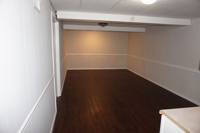 Building Photo - Spacious 5 bed 3 bath home located in Marietta