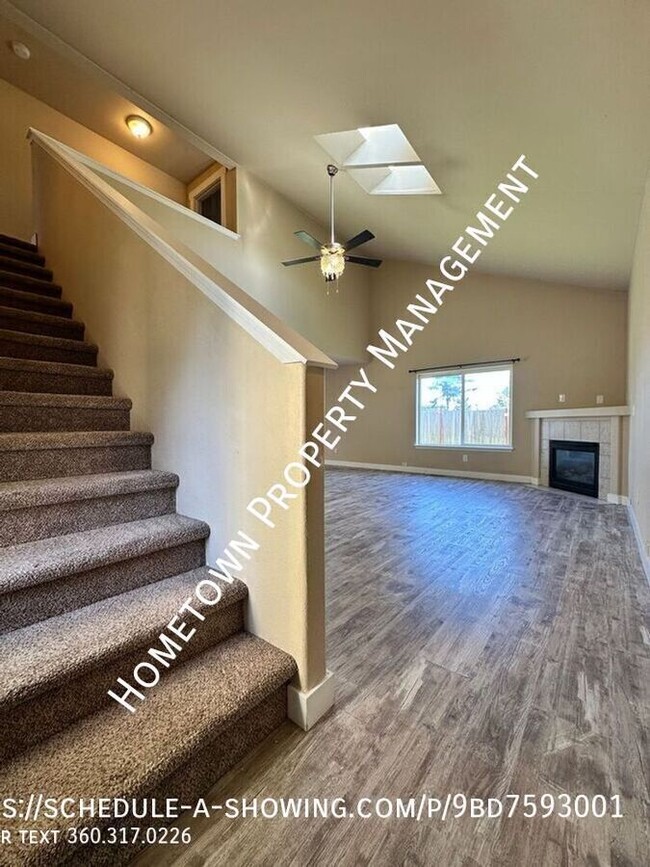 Building Photo - 6417 Barstow Ln SE