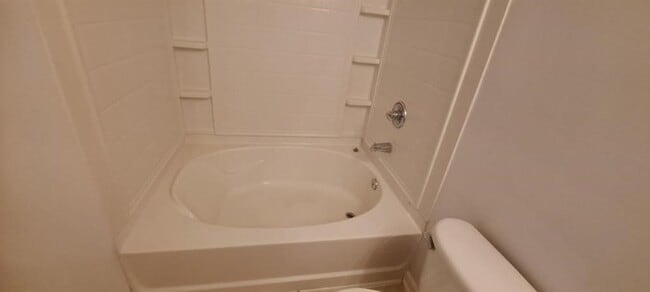 Building Photo - 4204 Fairington Ridge Cir