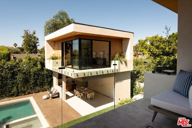 Building Photo - 13229 Hesby St