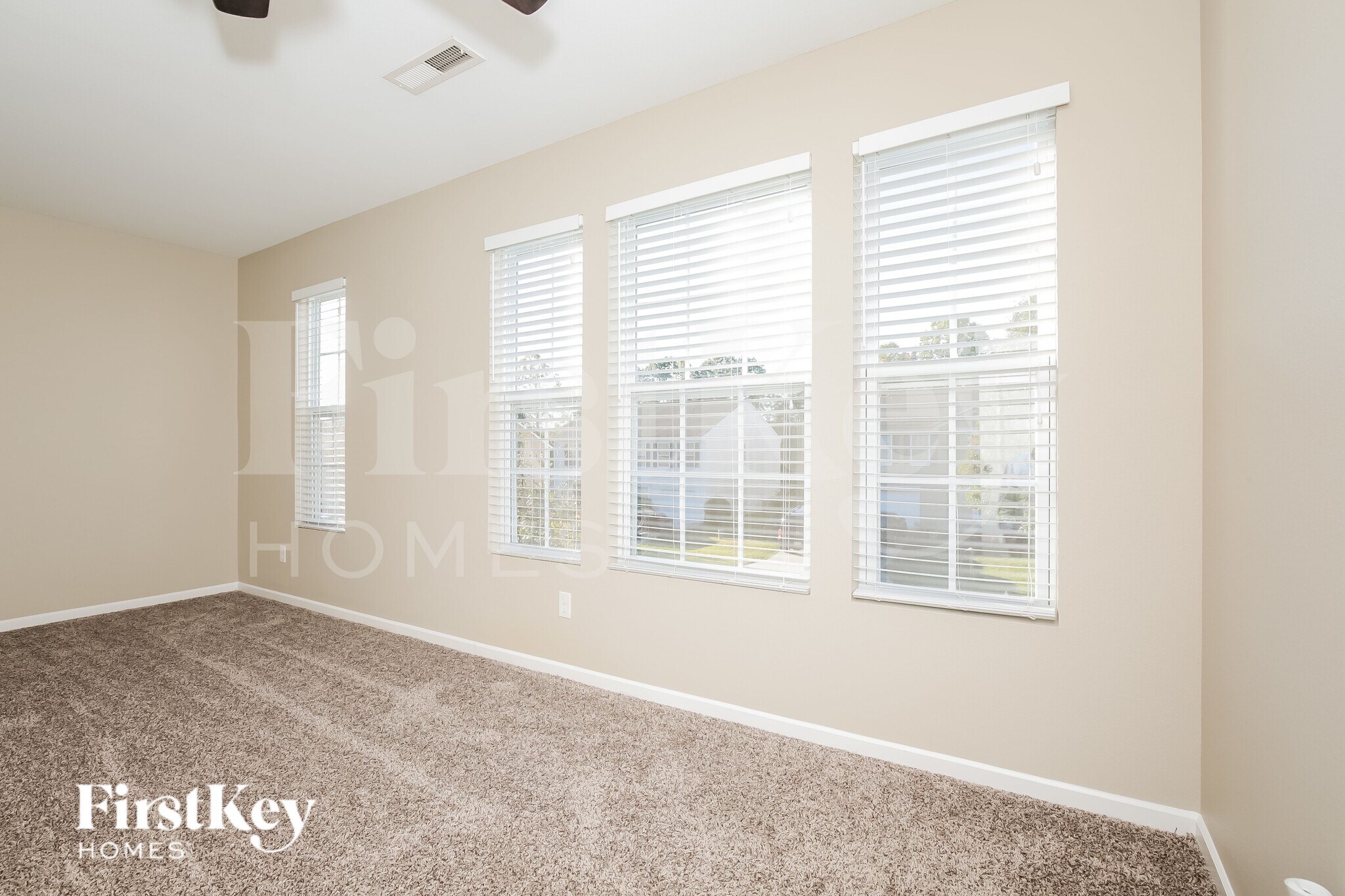 Building Photo - 5418 Fairway Forest Dr