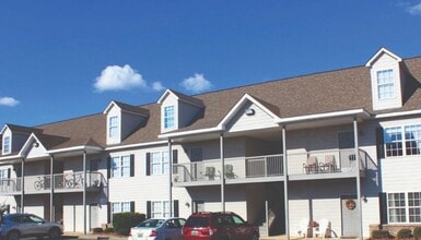 Building Photo - Condominium At Park Place Available This August!