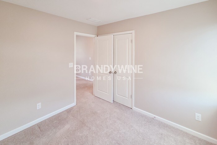 Building Photo - 859 Gelderland Dr