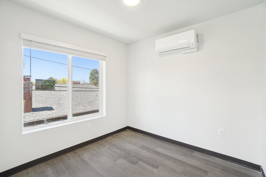 Building Photo - 1326 S 500 E