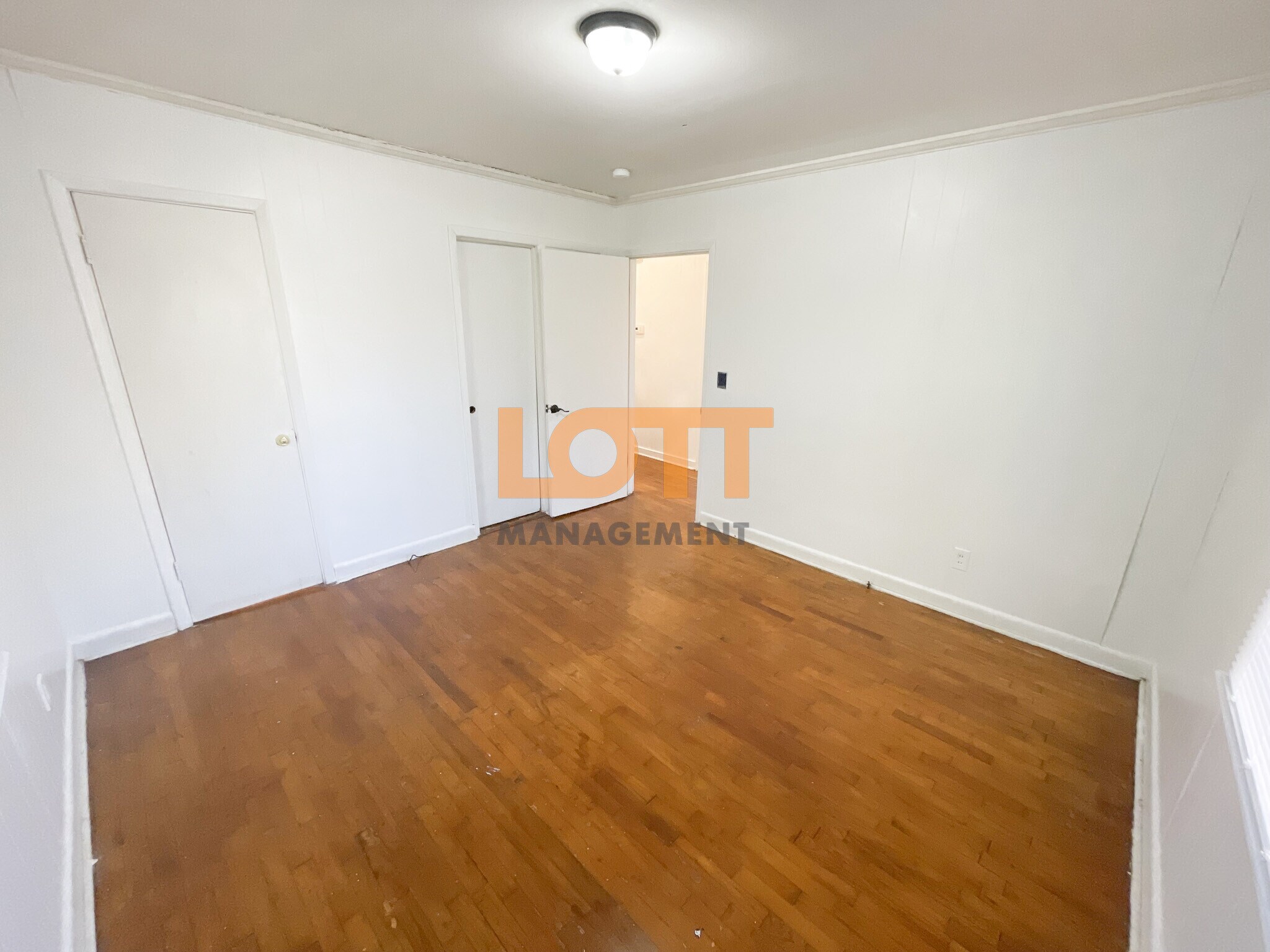 Building Photo - 42 West Ave