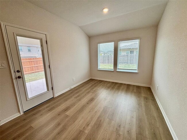 Building Photo - 101 Hannah Trl