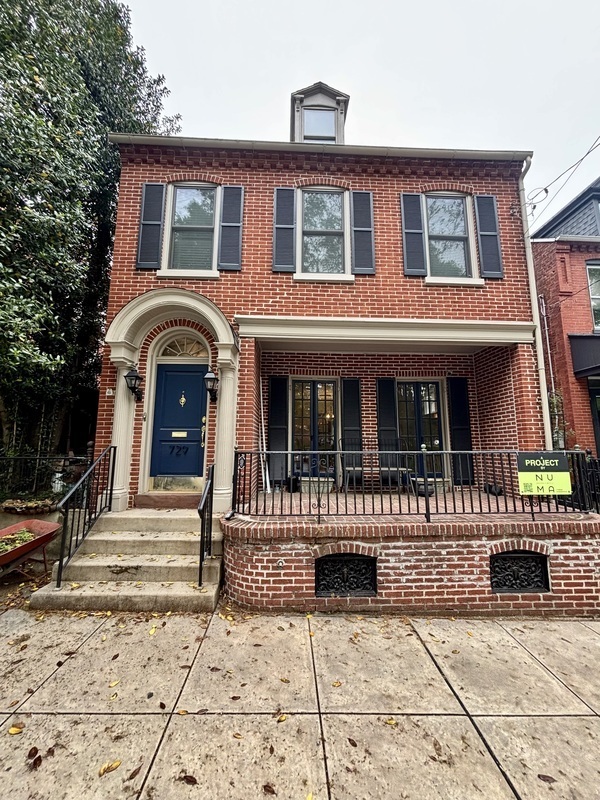 Building Photo - 729 E Orange St