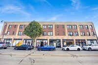 Building Photo - 701 S 5th Ave