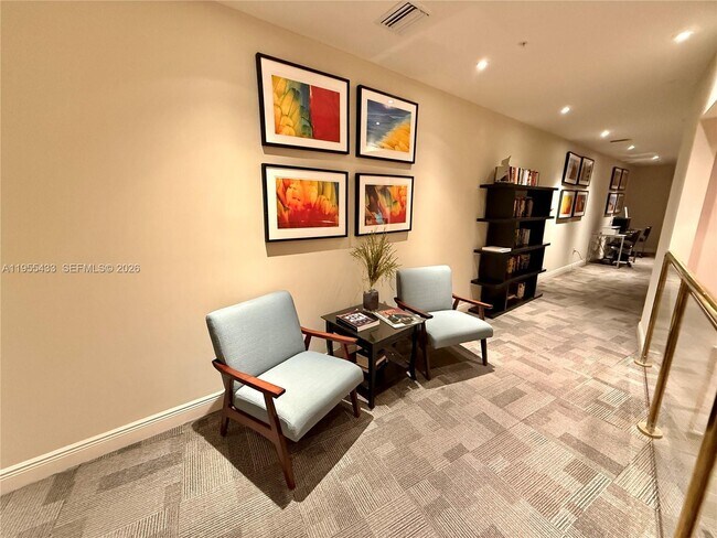 Building Photo - 610 Clematis St